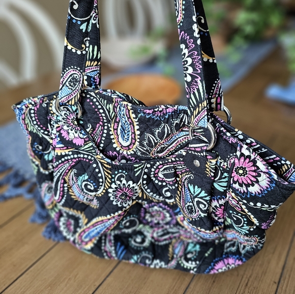 Vera Bradley "Glenna" Style bag in "Bandana Swirl" pattern - Picture 3 of 8